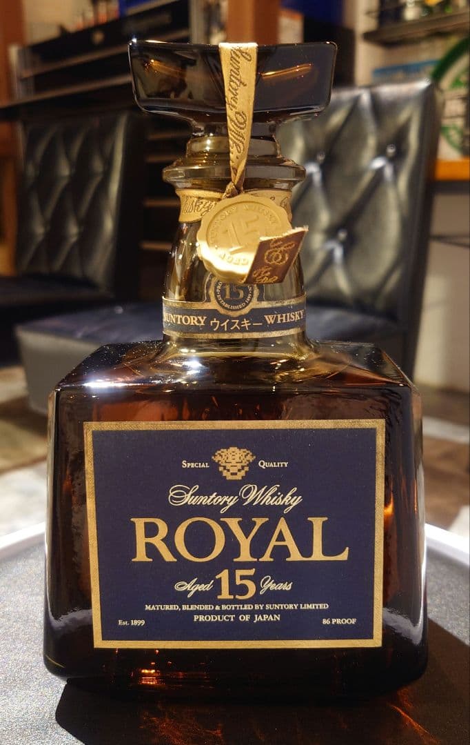 古酒 サントリーウィスキー ローヤルプレミアム １５年