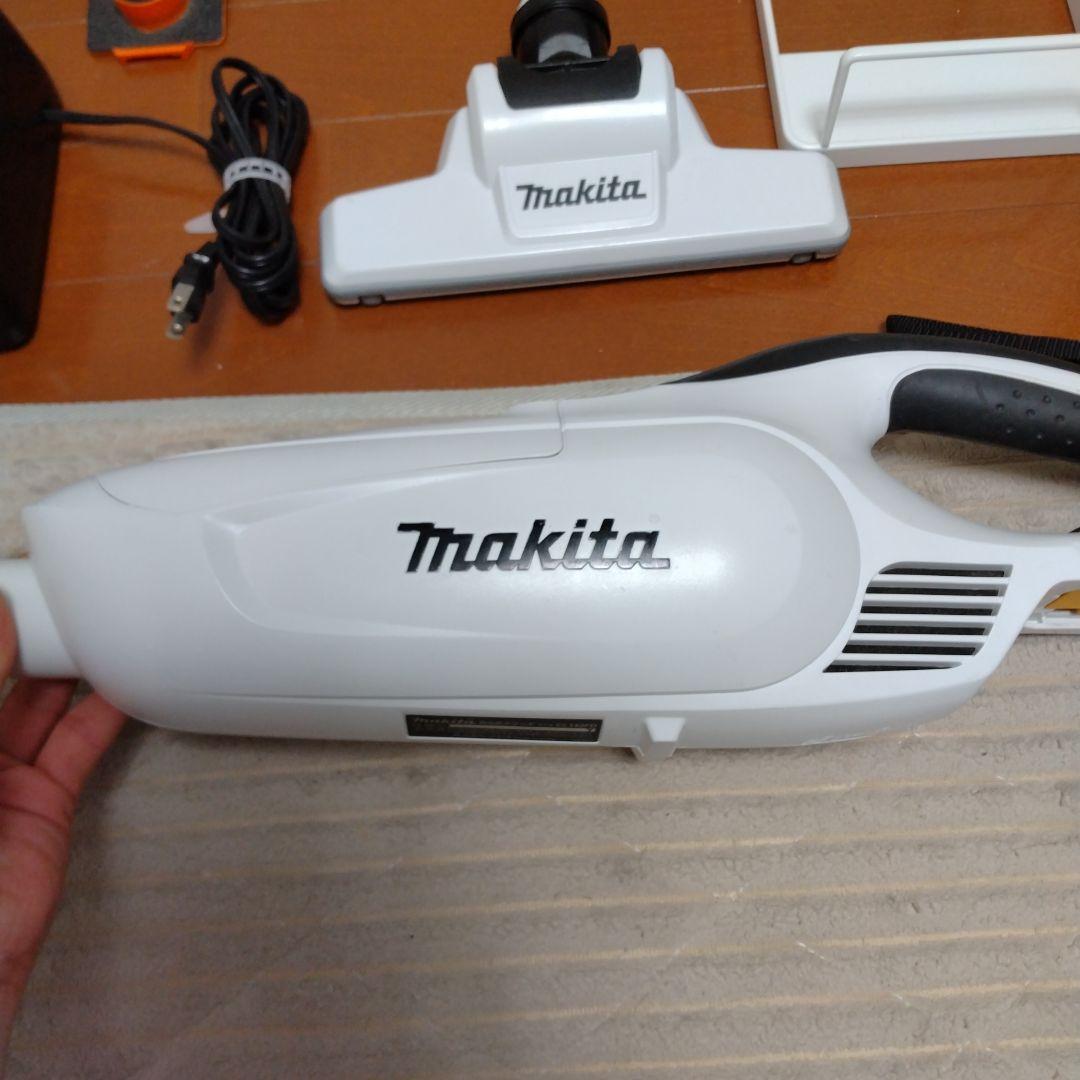 マキタ スティッククリーナー 本体 バッテリー 充電器 スタンド付き 14.4V