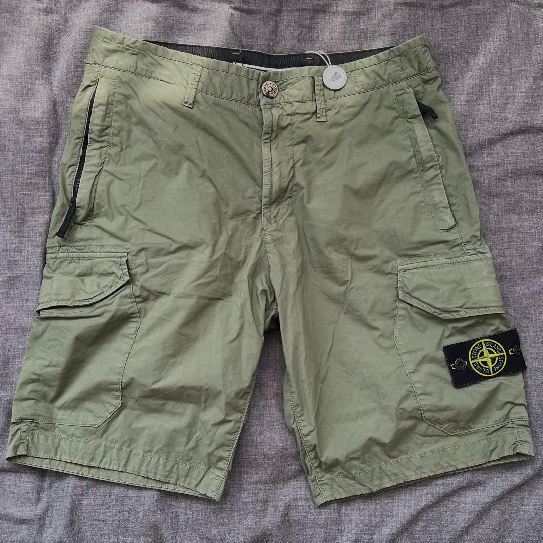 ストーンアイランド カーゴショートパンツ オリーブ