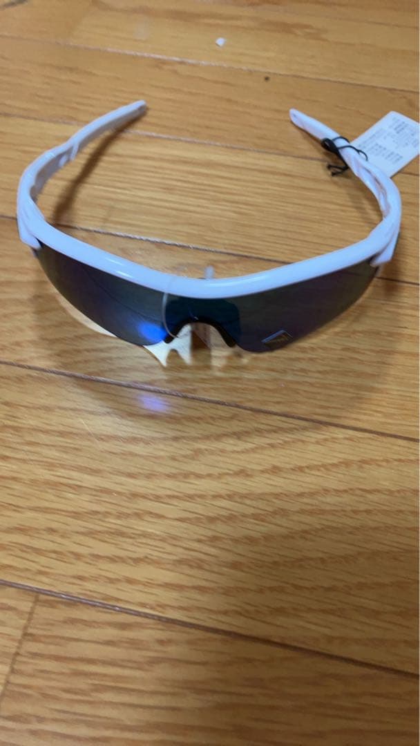Oakley サングラス ホワイトフレーム