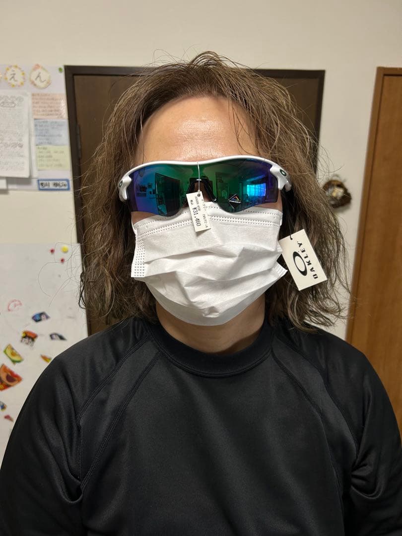 Oakley サングラス ホワイトフレーム