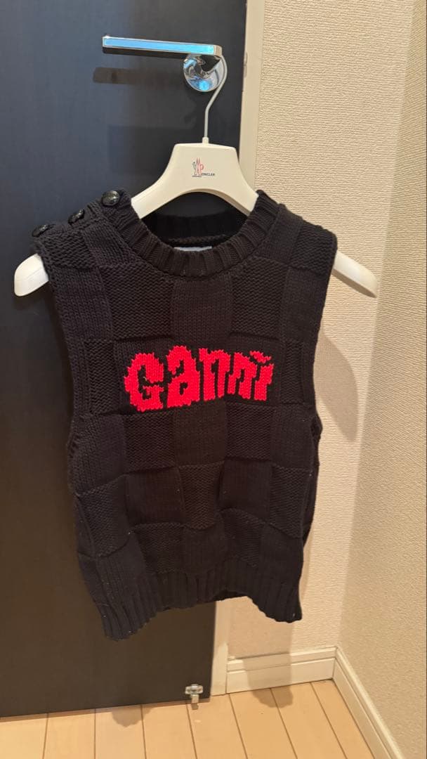 Ganni チェック柄 黒ニットベスト