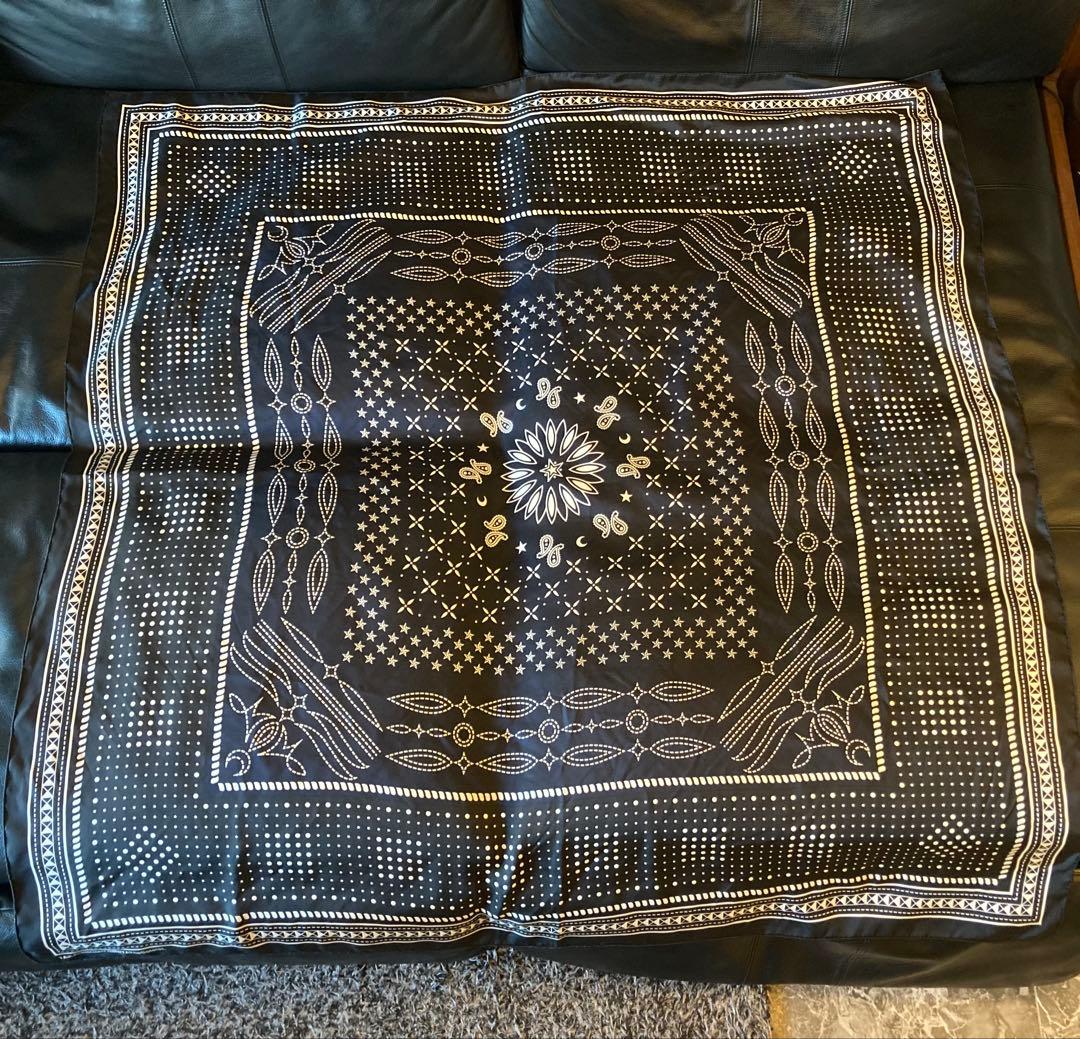 ソロイスト　大判　シルク　スカーフ