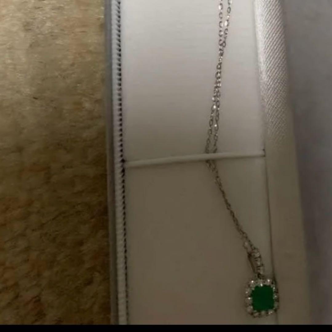 エメラルドネックレスプラチナ