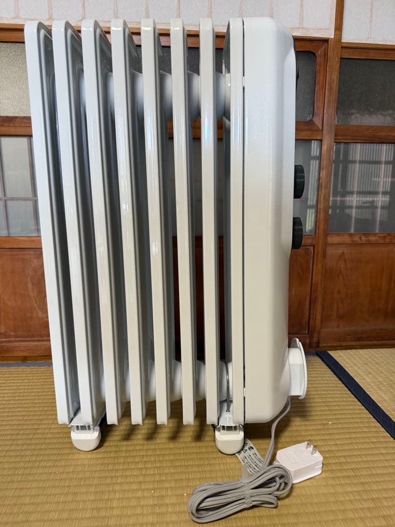 DeLonghi アミカルドオイルヒーター RHJ35M0812-DG