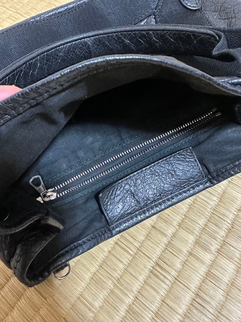 バレンシアガ　BALENCIAGA　ハンドバッグ　カバスS　レザー　ブラック