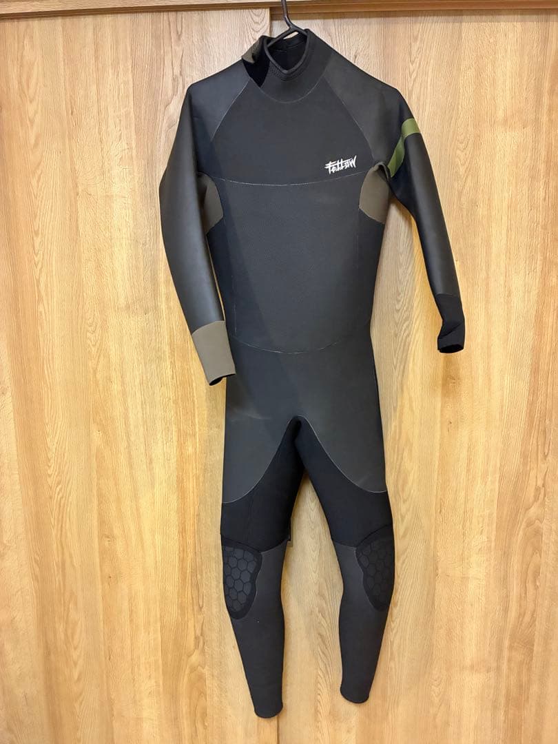 FELLOW セミドライ　試着のみ　バックジップ　5ミリ3ミリ　ウェットスーツ