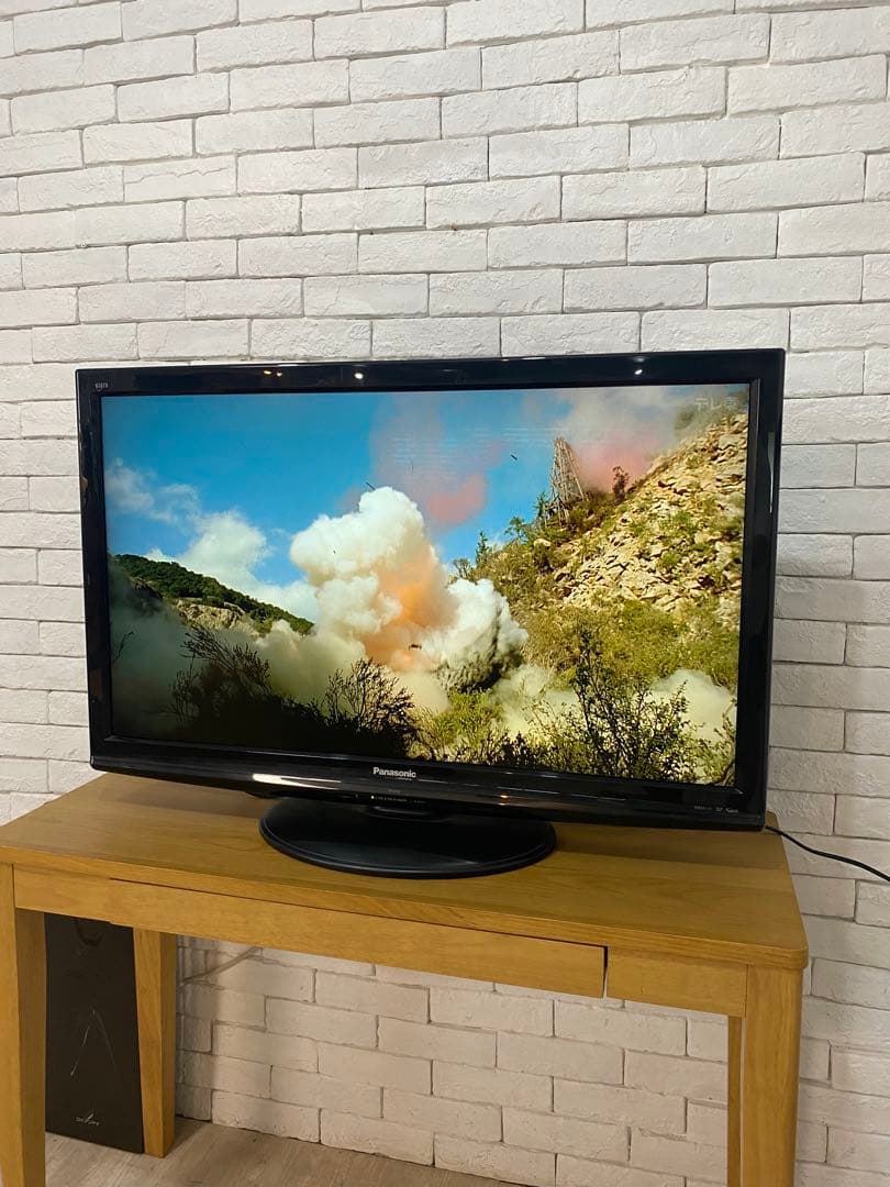 【東京都内23区配送無料】パナソニック　TH-L37S2 2010年　テレビ