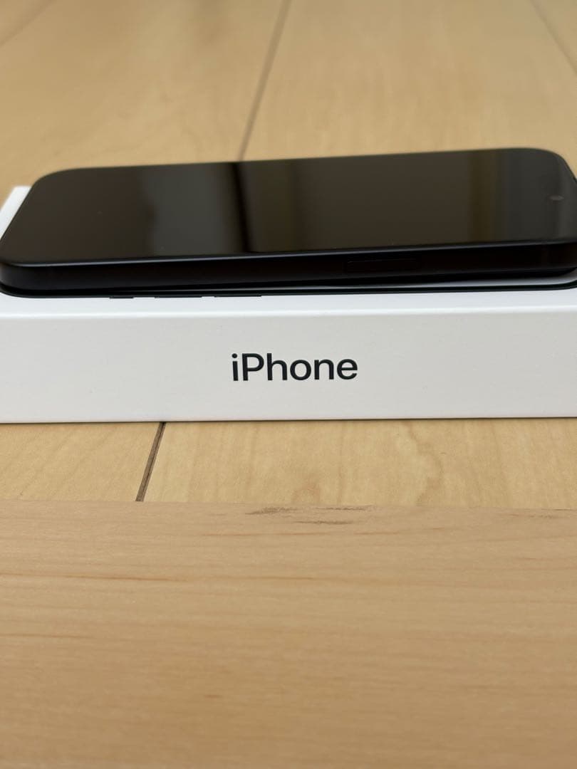 Apple iPhone 15 128GB SIMフリー 本体　ブラック