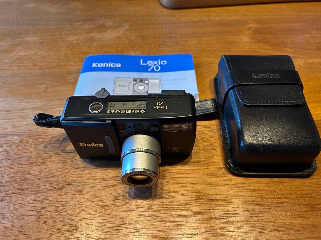 Konica Lexio 70 コンパクトカメラ　革製ケース付き