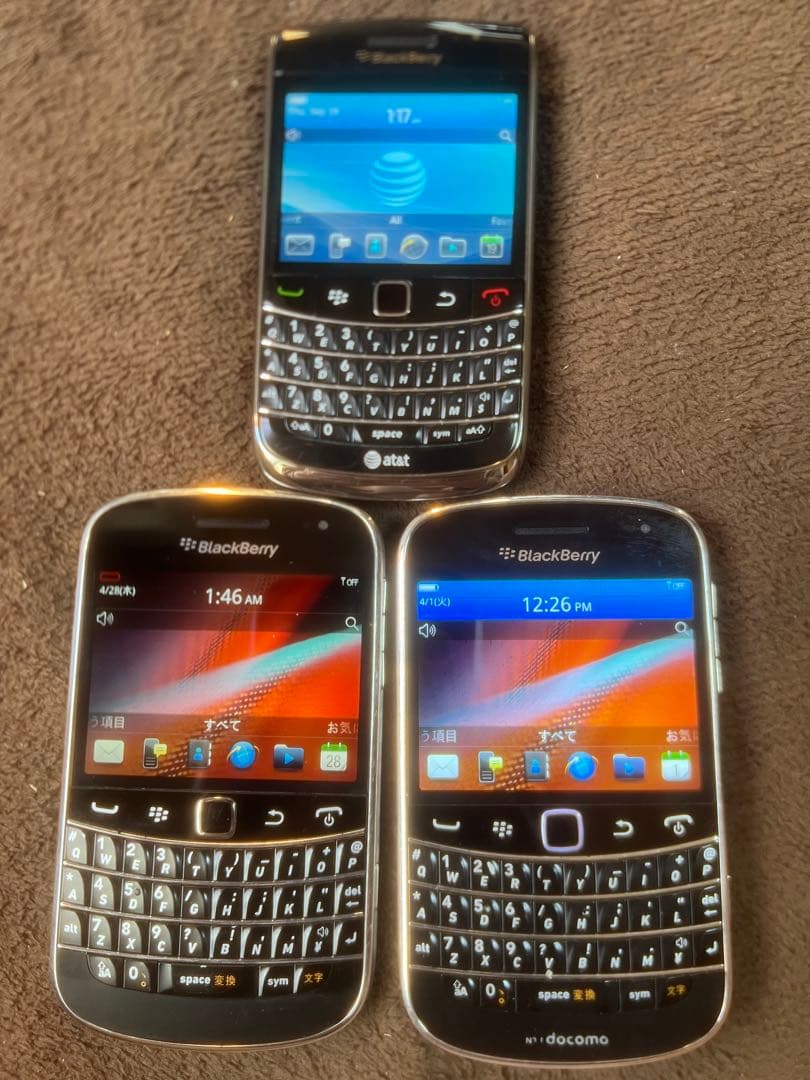 BlackBerry Bold9900、9700三台セット
