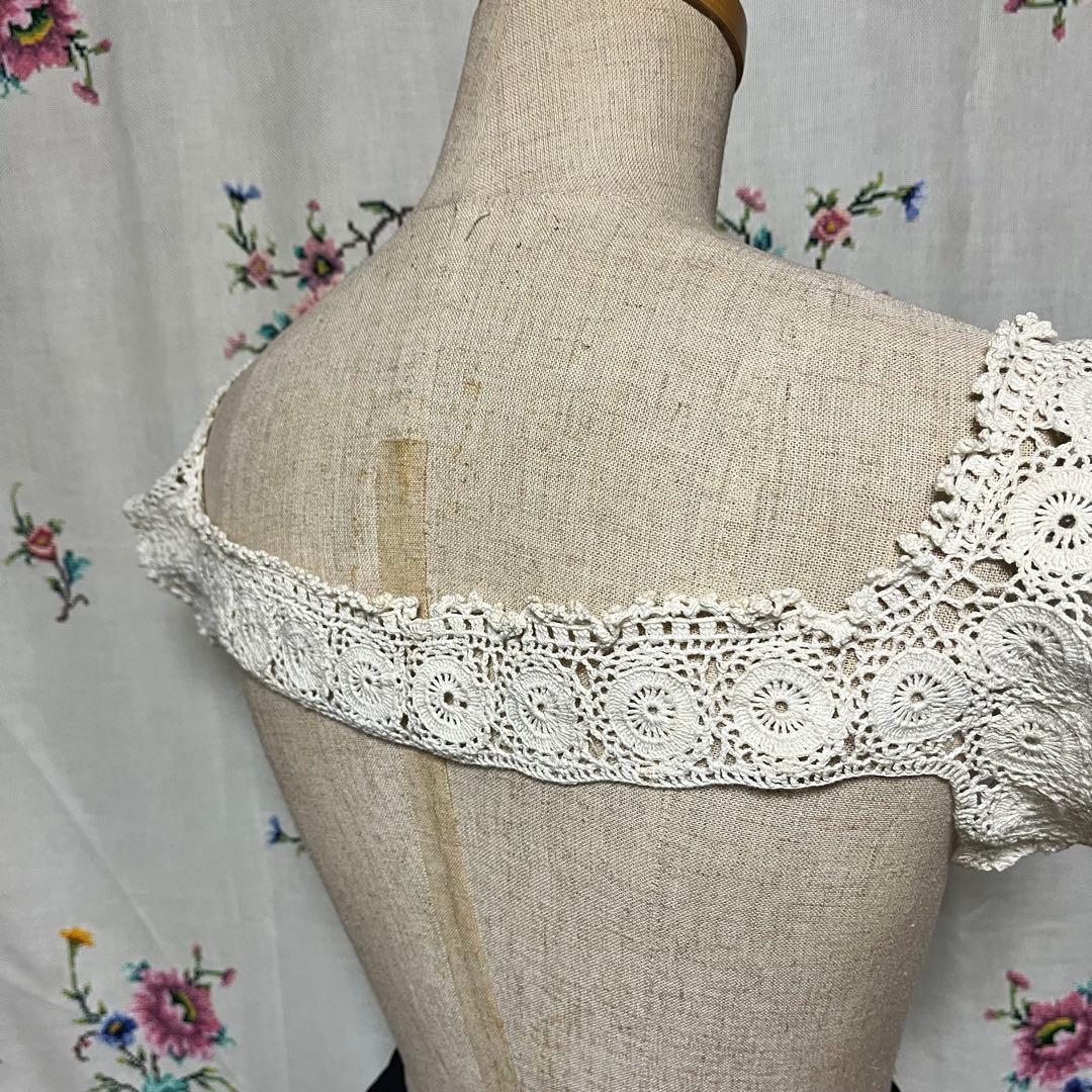 ヨーロピアン　ヴィンテージ　クロシェ　プラストロン(胸もと飾り) 手芸サンプル