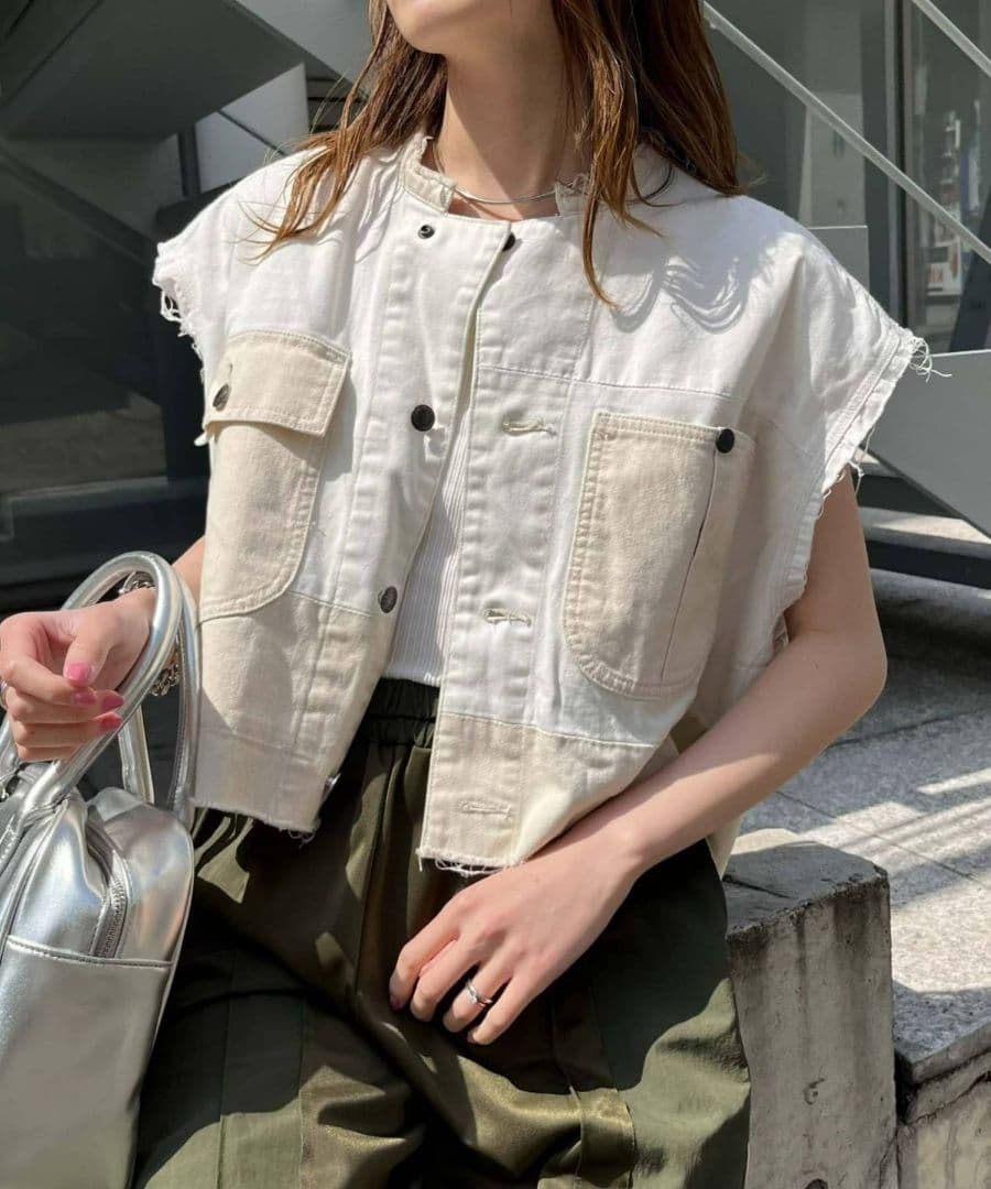 【etsinta/エシンタ】 デニムショートベスト　ホワイト