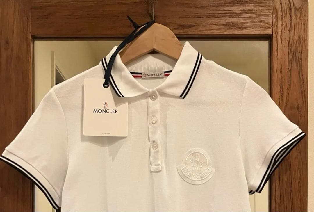 モンクレール ロゴポロシャツ Ｓサイズ