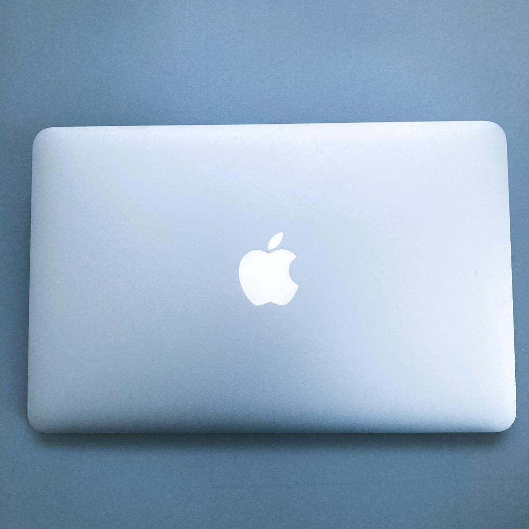 「美品」MacBook Air (11-inch, Mid 2012) 64GB