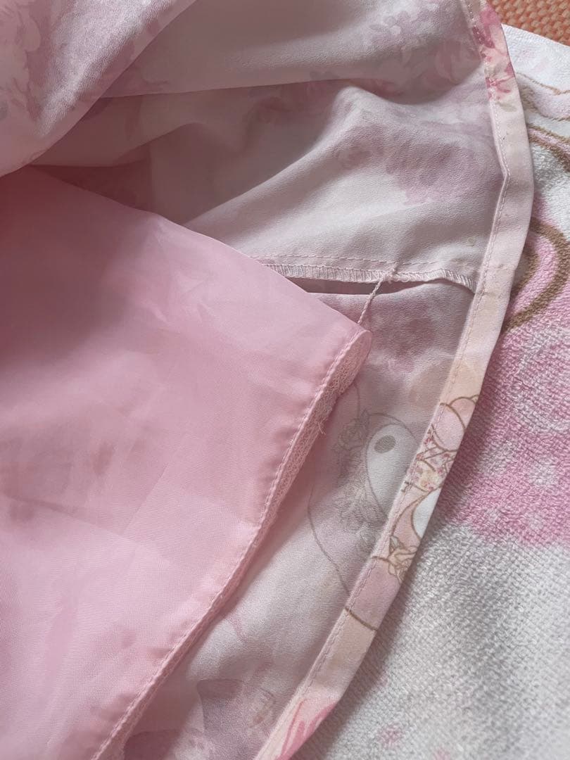 マイメロ　リズメロ　ワンピース　ピンク　花柄　いちご　ストロベリー　薔薇　バラ