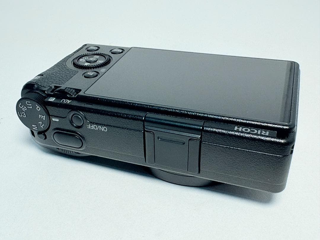 僅か1398ショット リコー GR IIIx