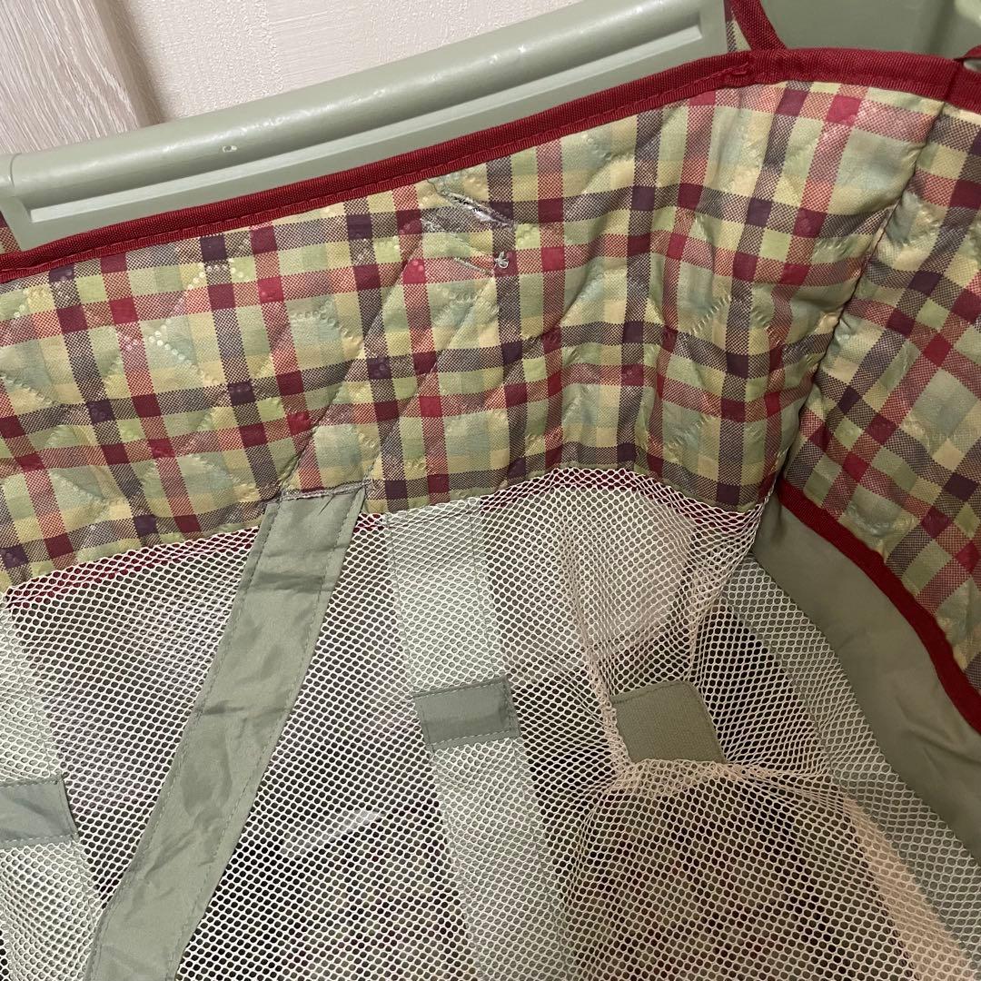 Graco グレコ　ベビーベッド　赤チェック