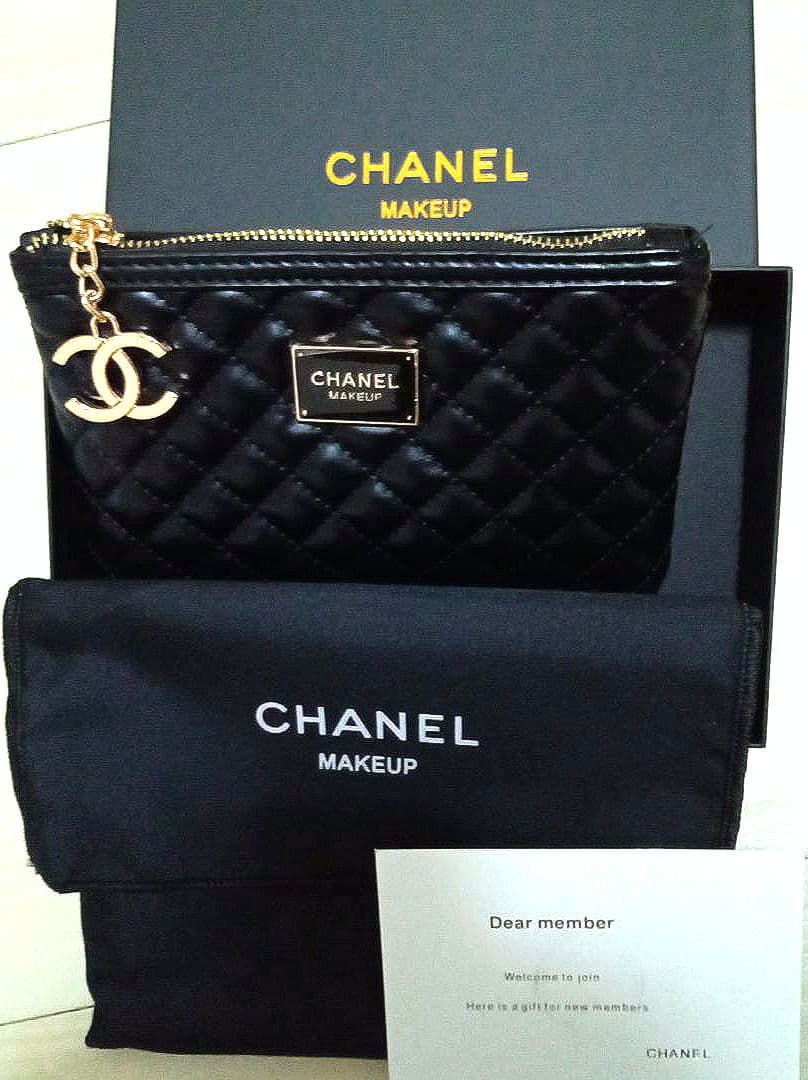【未使用新品】 CHANEL ノベルティ ポーチ キルティング保存袋付、箱付