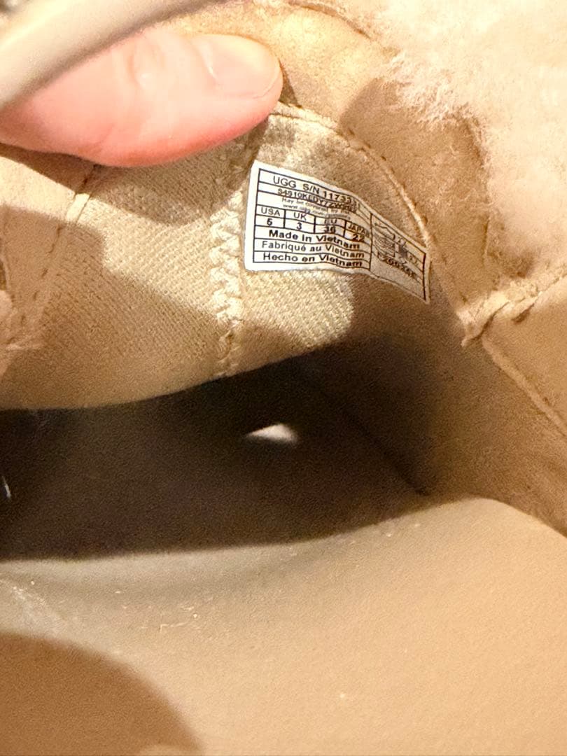 【早い者勝ち‼︎】UGG Esmee Leather Clog 国内在庫なし