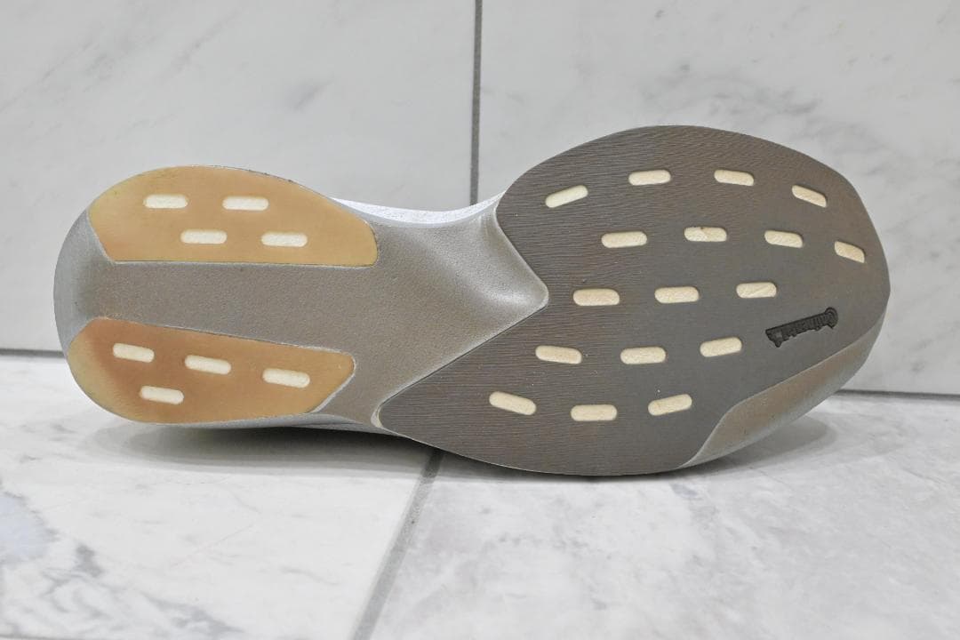 値下げ　美品　アディダス ADIZERO EVO SL 27.0cm シルバー