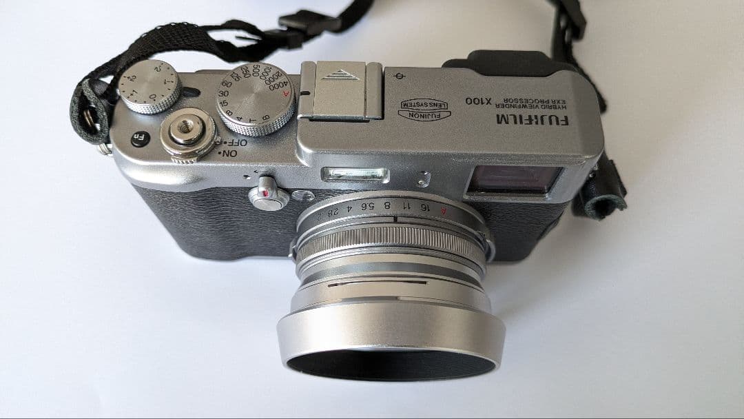 Fujifilm X100 シルバー コンパクトデジタルカメラ