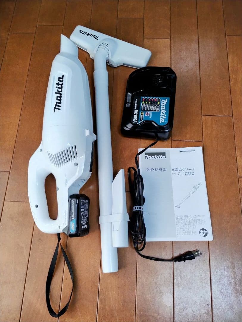 Makita CL108FD 充電式クリーナー　中古