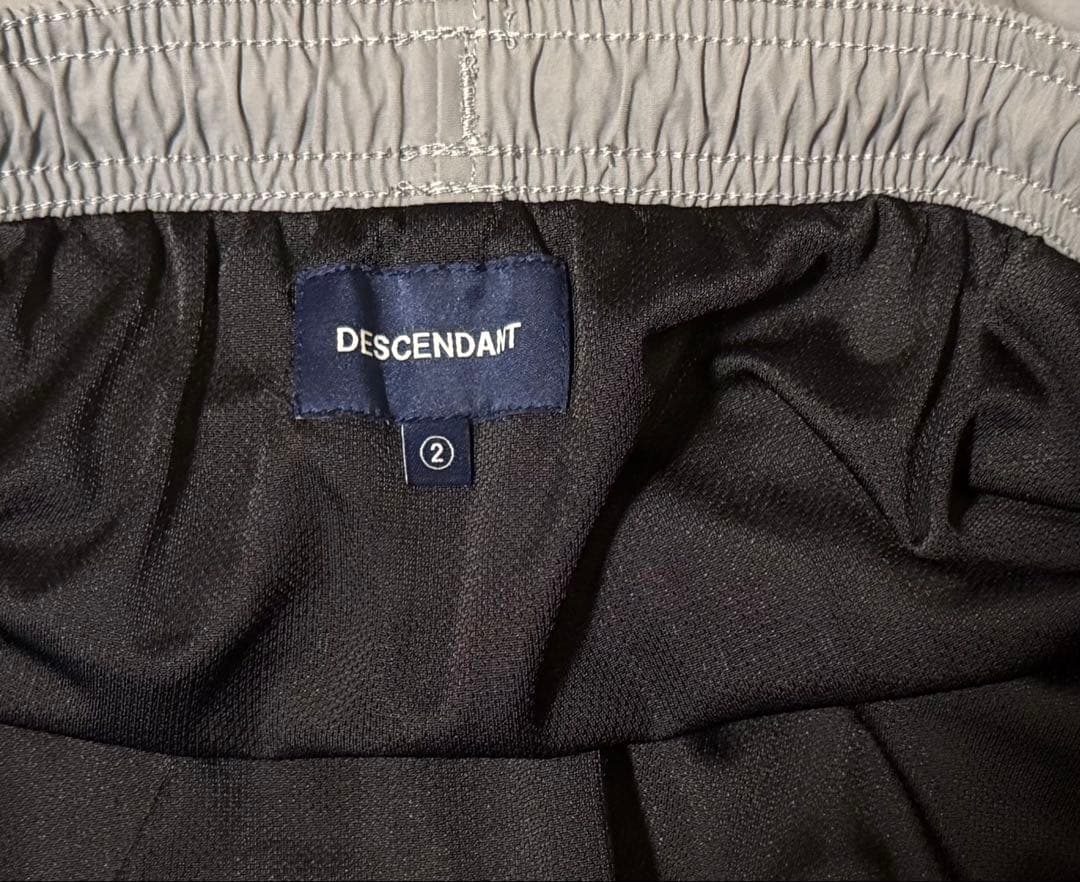 DESCENDANT TIDE NYLON SHORTS グレー　Mサイズ