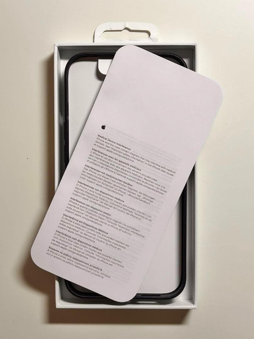 【新品】純正 iPhone 14 レザーケース・インク①