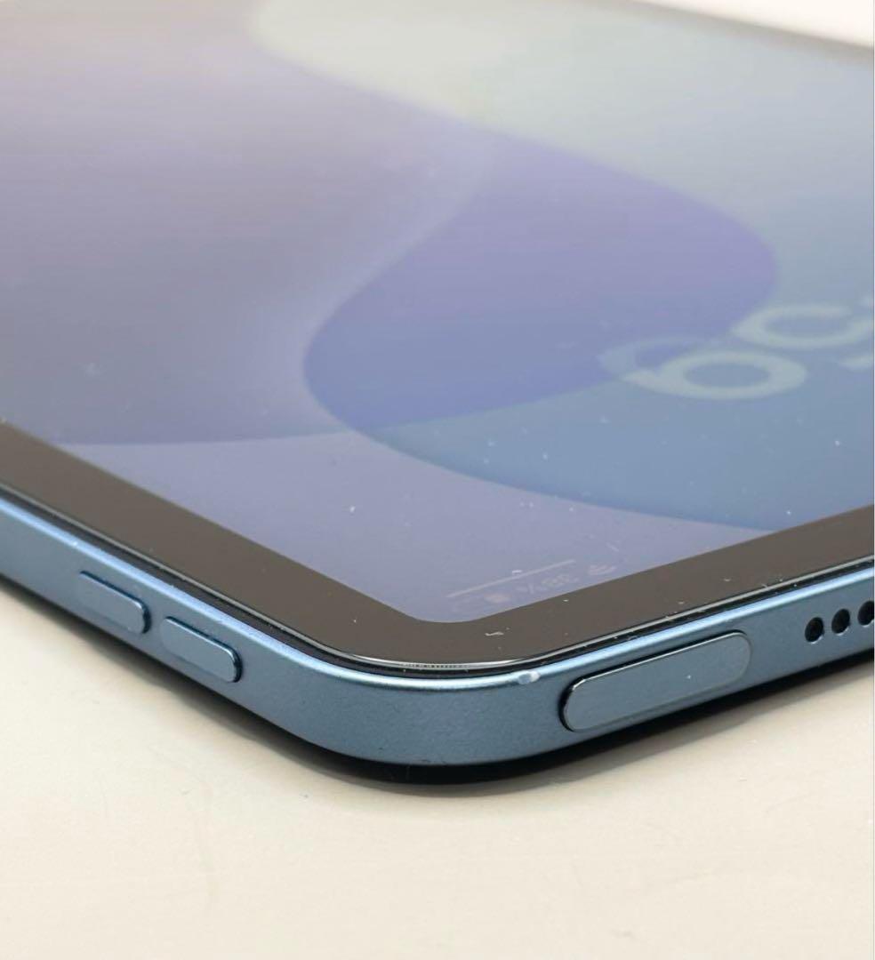 iPad Air 10.9インチ 第5世代 iPadケース付き