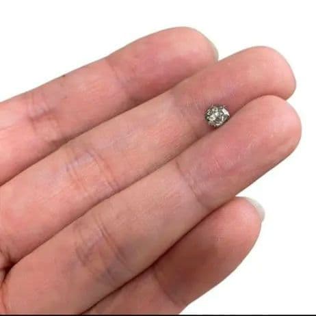 プラチナ900 ダイヤモンド0.579ct片耳ピアス 天然ダイヤピアス保証書付