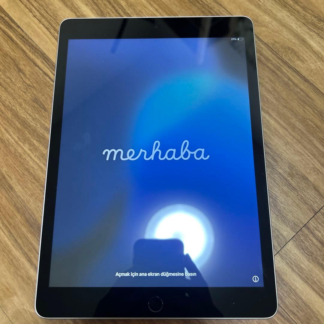 iPad (第9世代) シルバー 10.2インチ Wi-Fiモデル