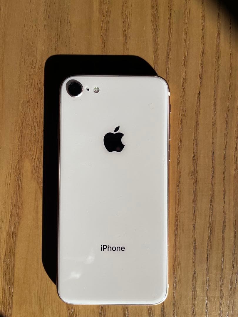 S*）様 Apple iPhone 8 64GBゴールド本体 箱•ケーブル・イヤ