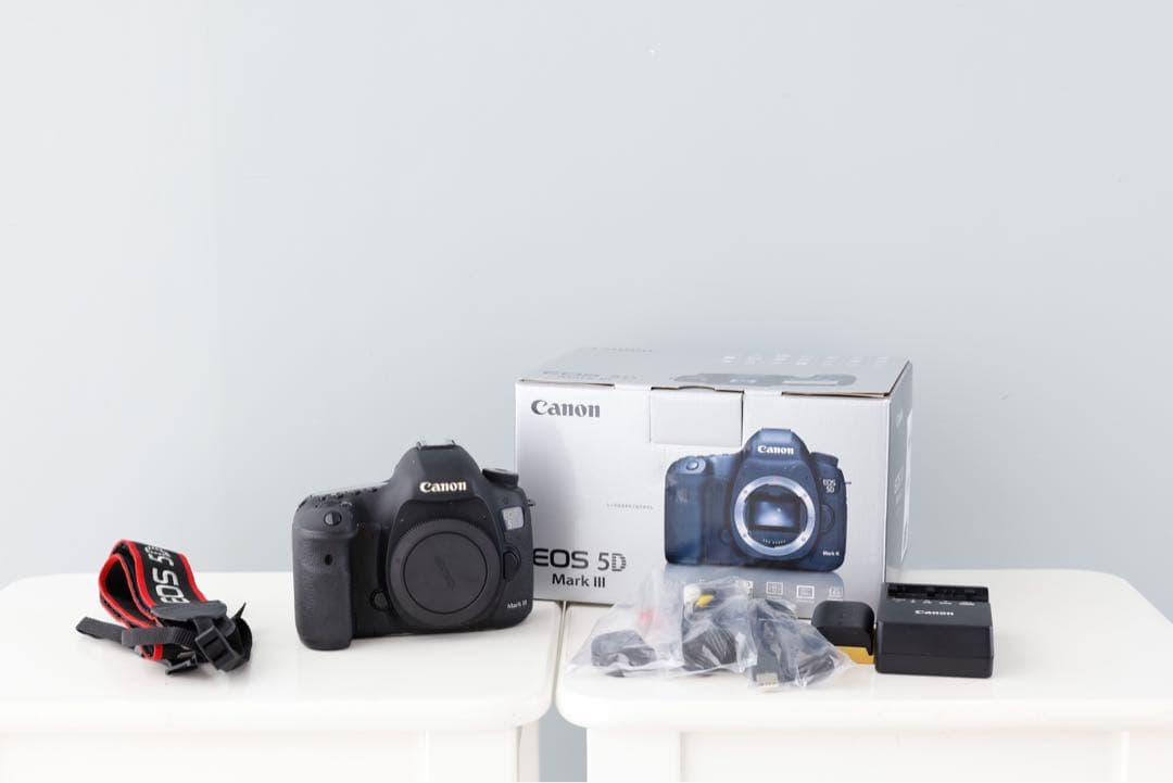 キャノンCanon EOS 5D Mark III ボディ Mark3 箱つき