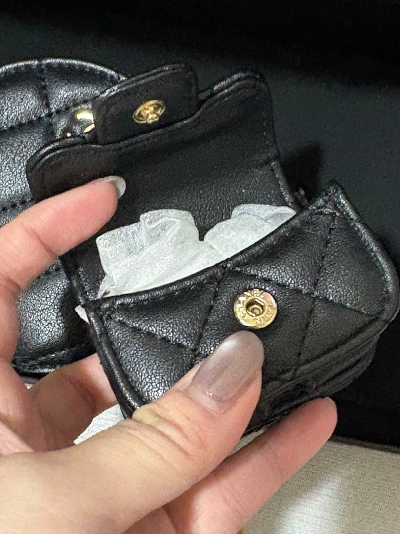 CHANEL ノベルティ　ケース　AirPods イヤーズギフト　公式