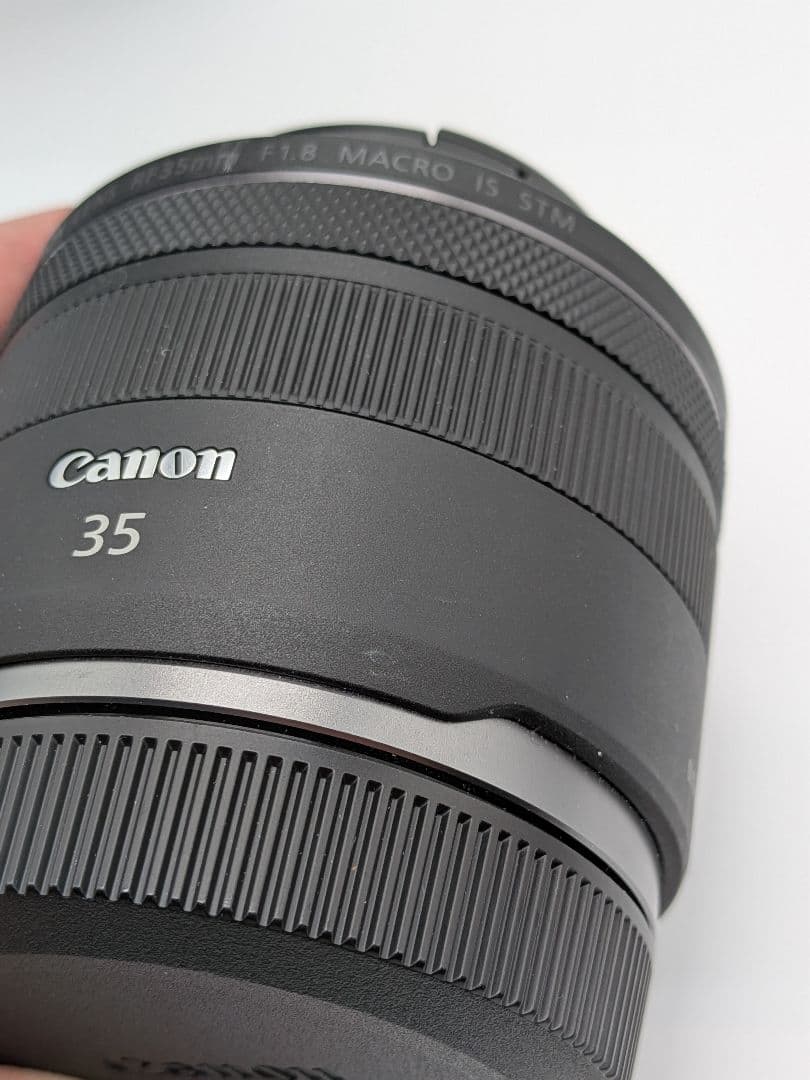 キヤノン RF35mm F1.8 MACRO IS STM