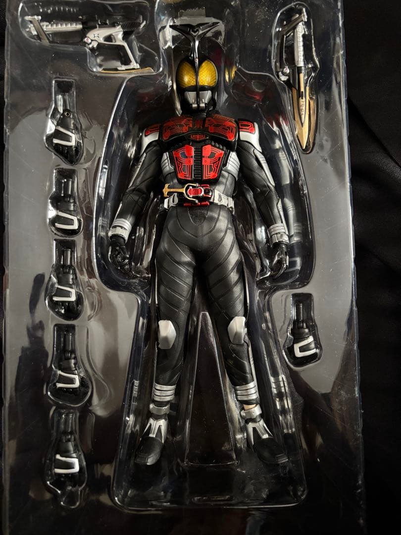 RAH BM 仮面ライダー ダークカブト フィギュア