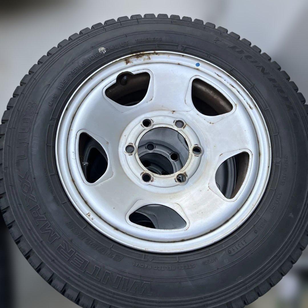 スタッドレスタイヤ　185/75R15 15インチ