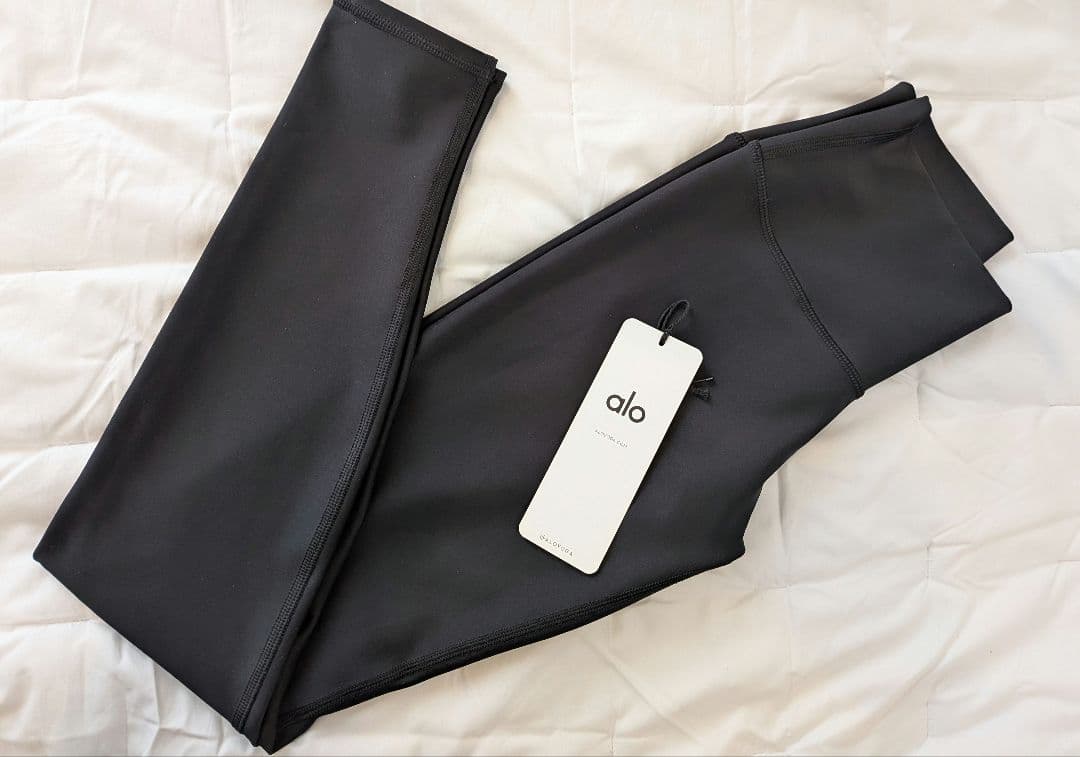 ☆美品☆ alo ハイウエスト Airlift レギンス ブラック Sサイズ