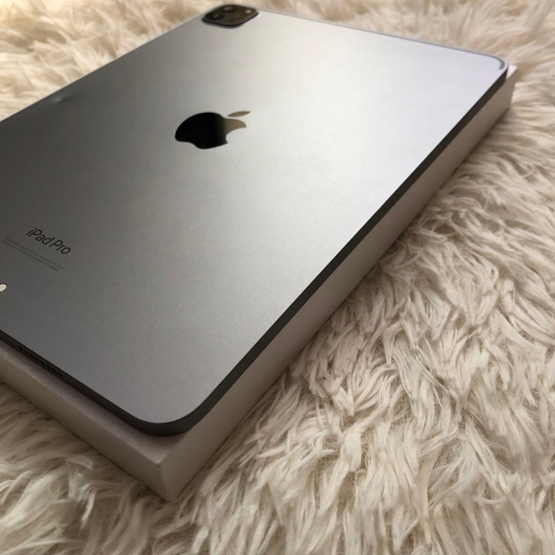 【完動品】iPad Pro 11 第4世代 256GB 【すぐ発送】