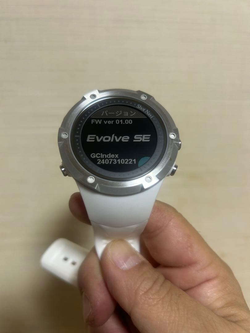 Evolve SE GPSナビ 本体と付属品