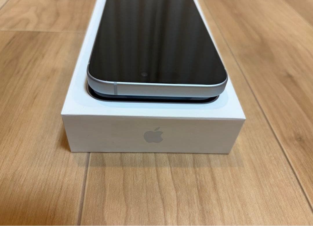 iPhone 15 128gb simフリー　ブルー　バッテリー90%