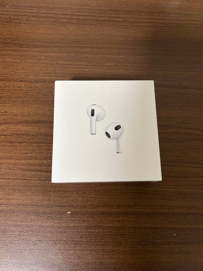 Apple AirPods3 本体 + Lightning充電ケース