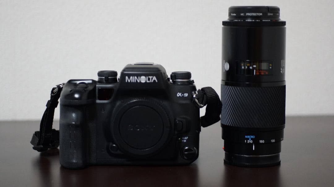MINOLTA　ミノルタ　α-9　レンズ付き（AF 70-210 F4）