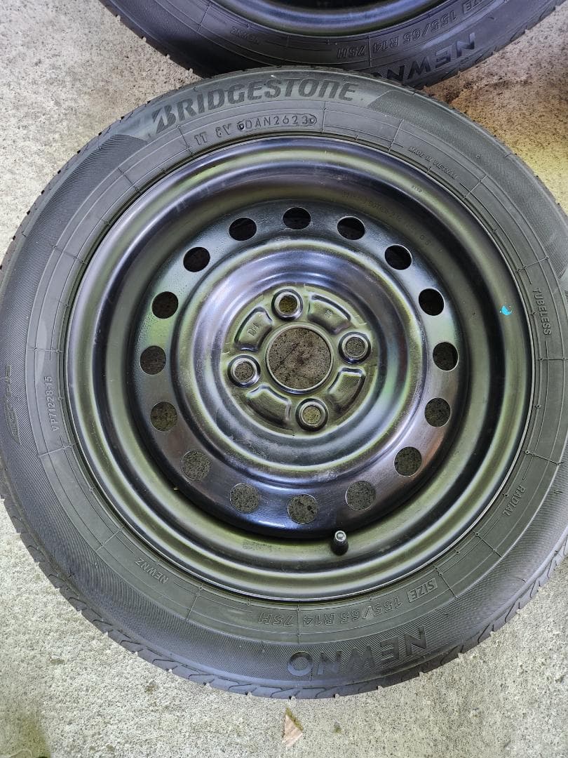 送料込☆2023 ブリヂストン タイヤホイールセット155/65R14☆4本