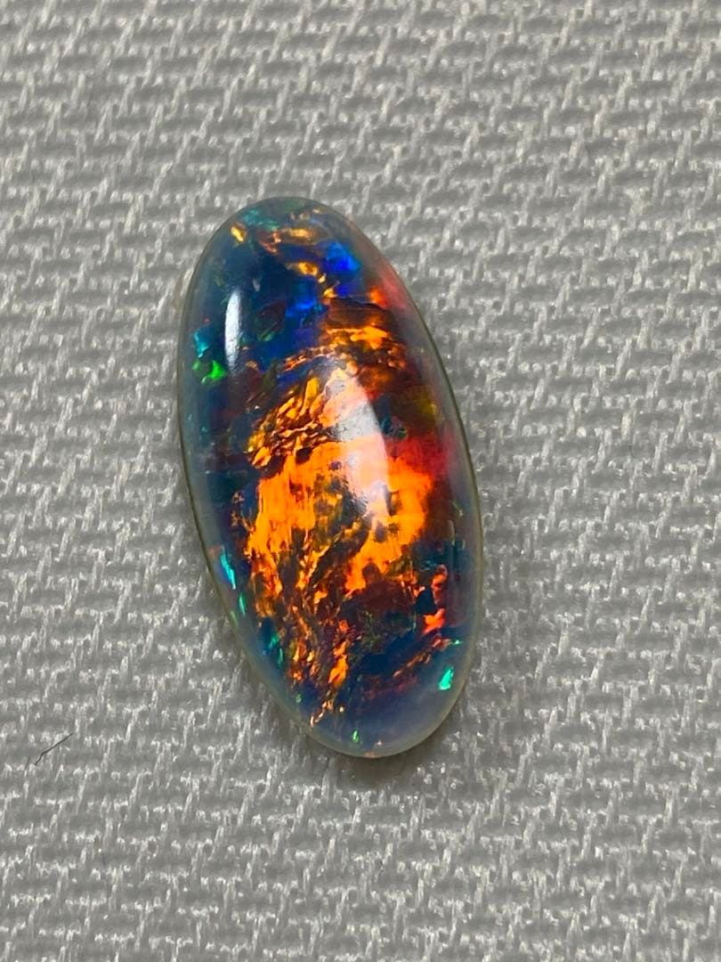 オパールトリプレット