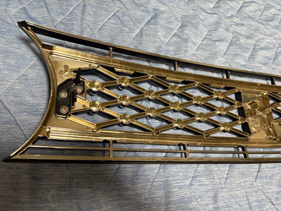 アルトラパン グリル 純正品