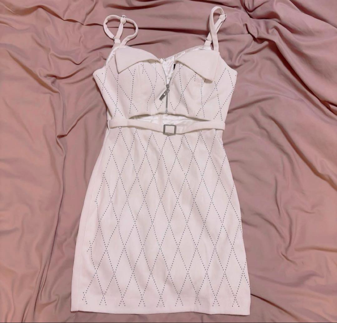 ローブドフルール グロッシー ホワイト