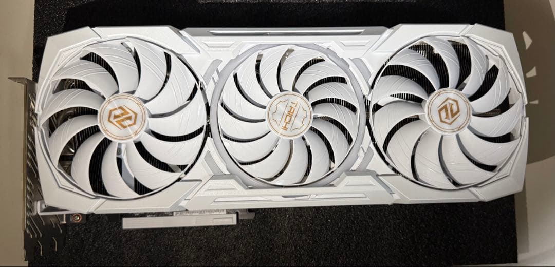 Radeon RX 7900 XTX Taichi White 24GB 美品