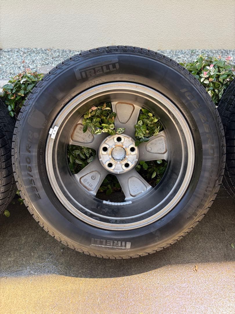 f*o様 Pirelli 225/60R18 タイヤ・ホイールセット